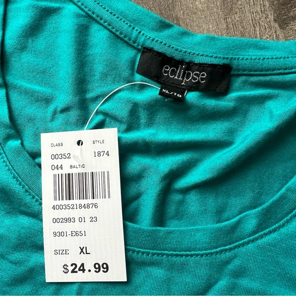 “Lake Life” Women’s Tank - Size XL - Picture 3 of 5